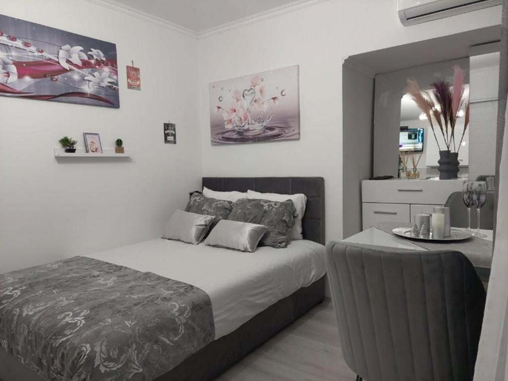 City Lux Square Apartment Skopje Exterior photo